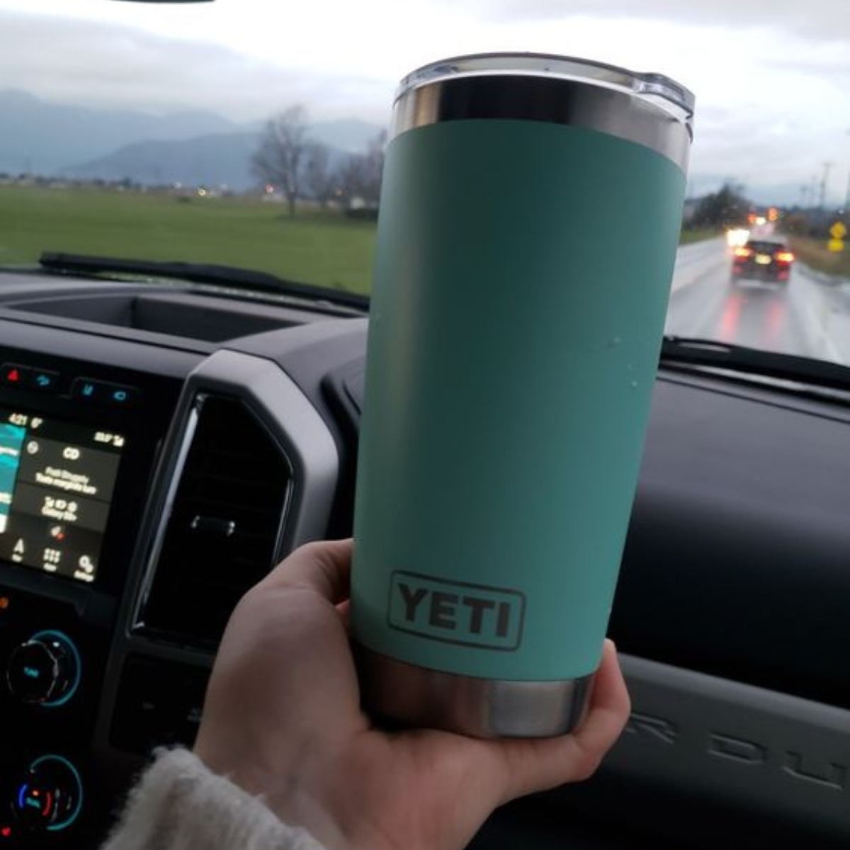 Yeti 20oz Celeste Vaso Acero Inoxidable